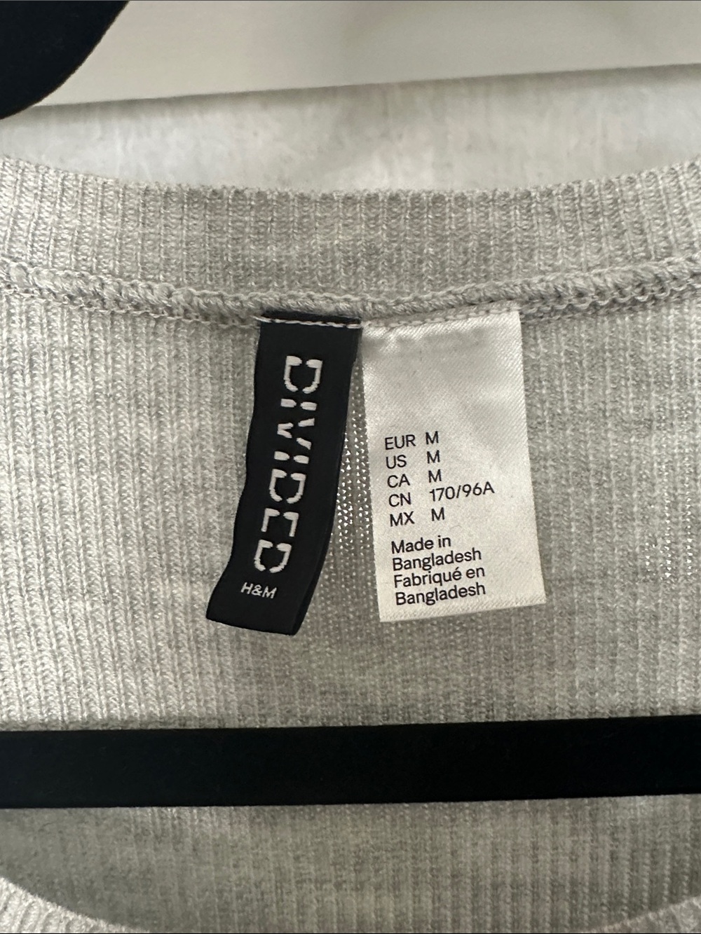 H & M Divided Light Heather Gray Ribbed Cropped Long Sleeve Top - Picture 2 of 4